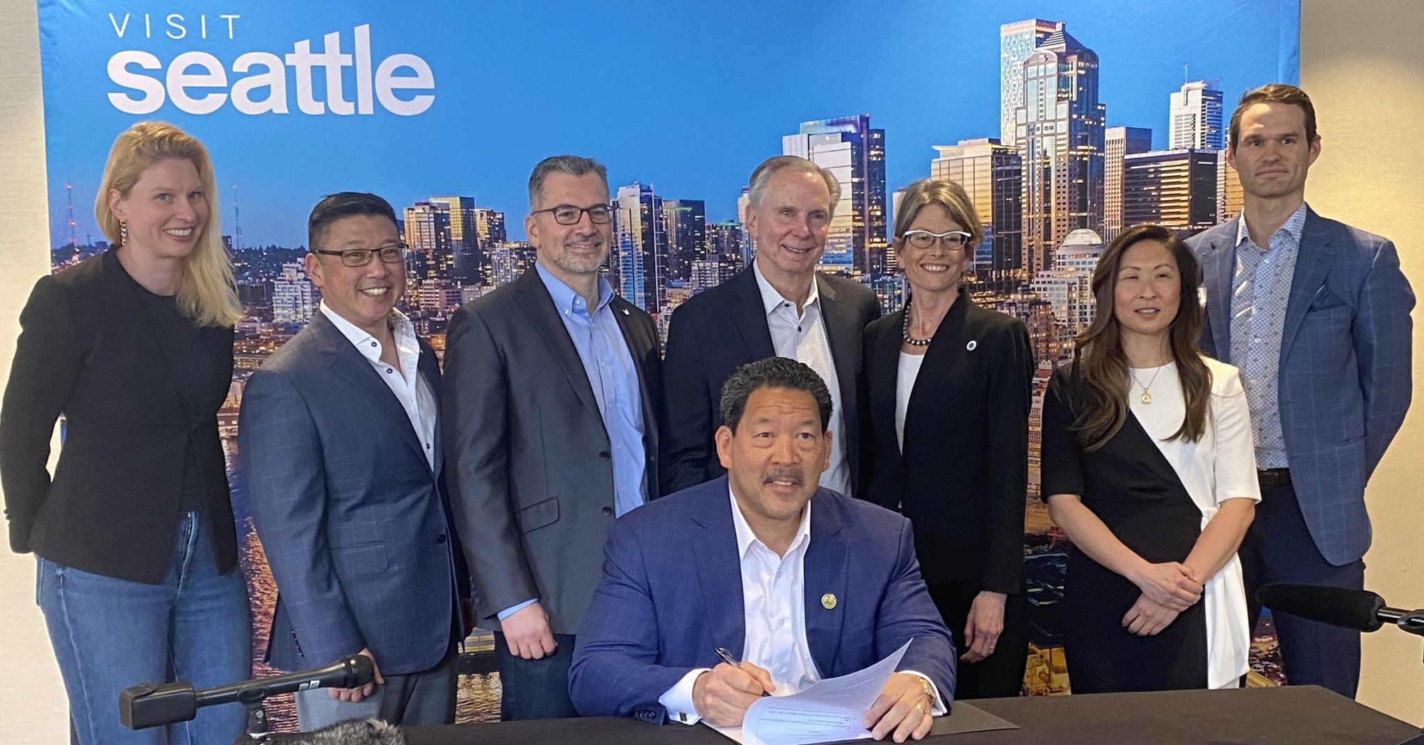 Mayor Harrell Signs Seattle Tourism Improvement Area Legislation ...