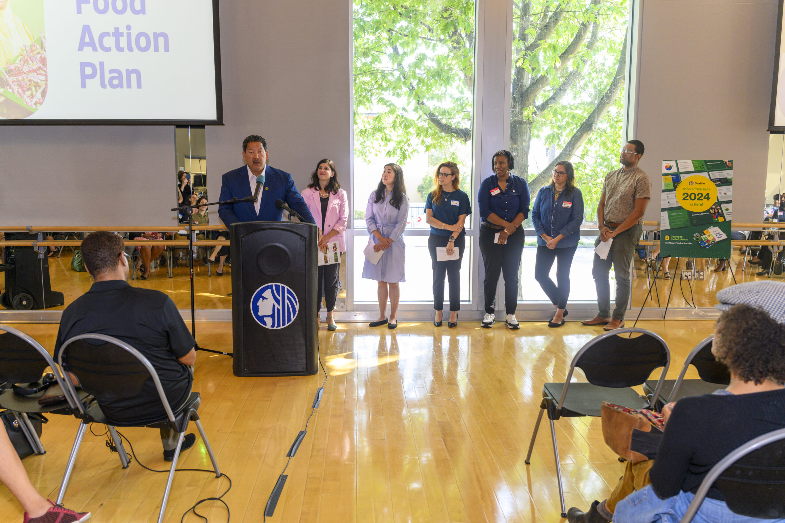 Mayor Harrell speaks at the community celebrations for the Food Action Plan update